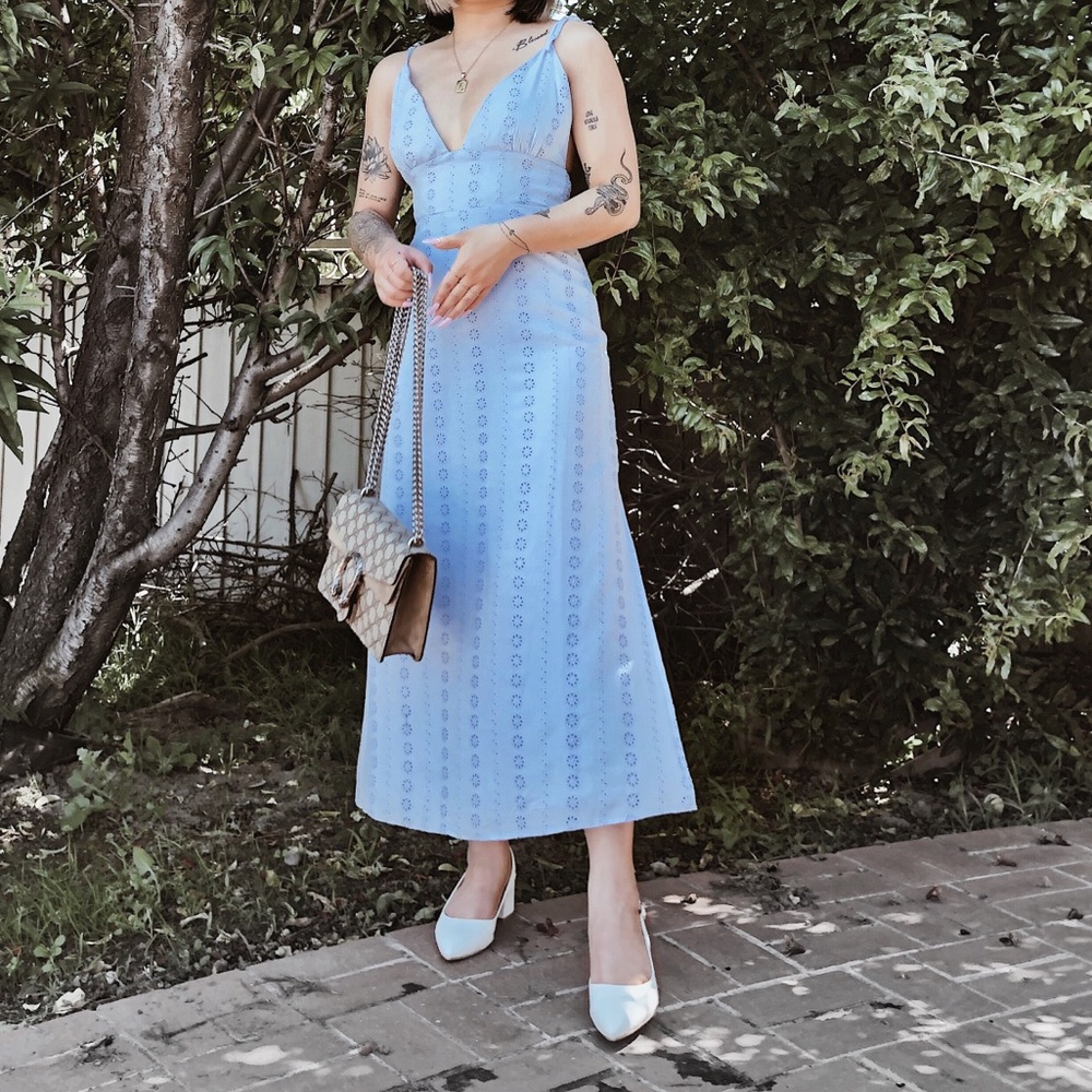 Forever 21 blue floral eyelet midi maxi dress